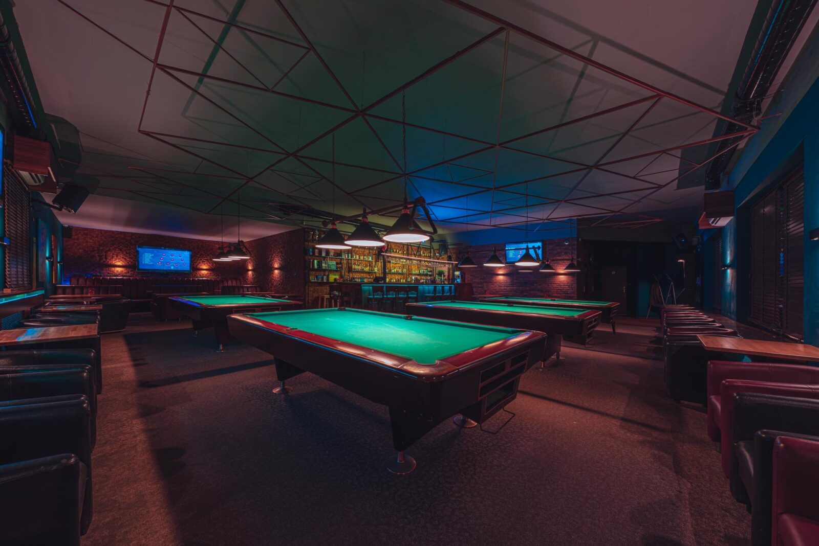 The pool-table room at Klub Pictures